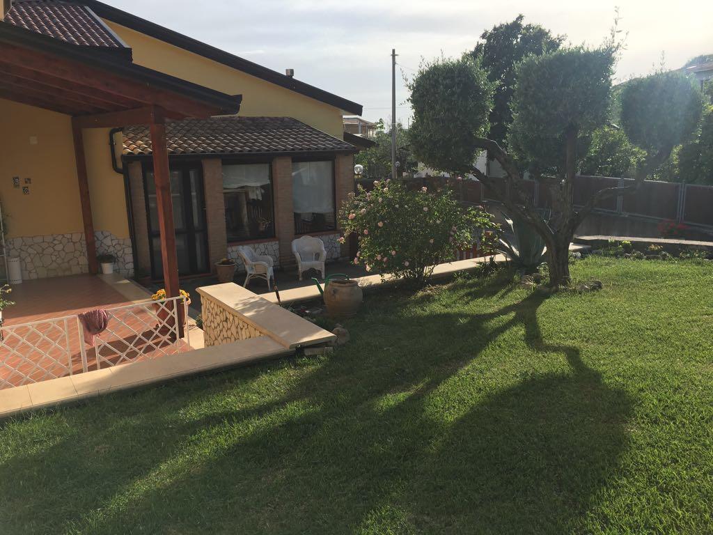 Bed and Breakfast Le Gatte Éboli Exterior foto